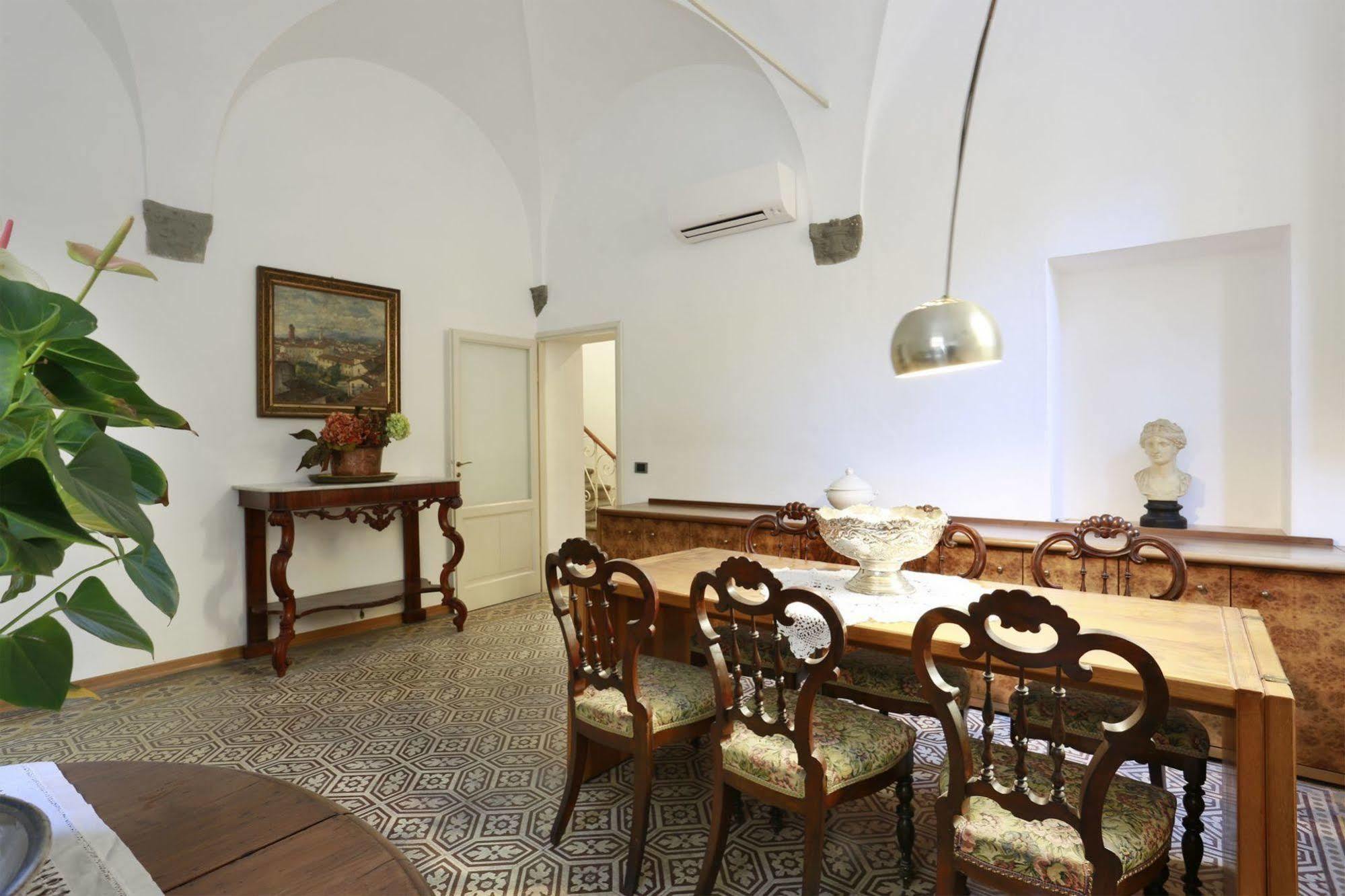 B&B Pergola House Лукка Екстер'єр фото